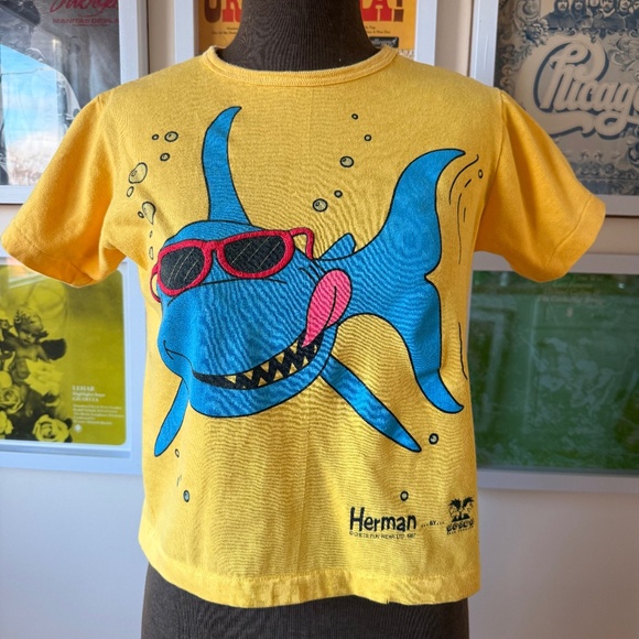Fun Vintage 80s Novelty Graphic Cropped Tee - Picture 1 of 8